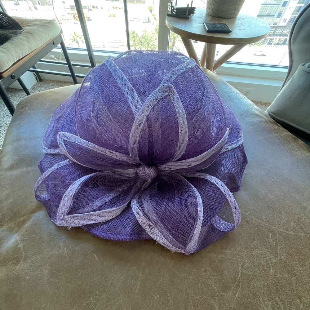VTG Women's Purple Straw Wired Fancy Hat Perfect  Kentucky Derby! Vintage 1960